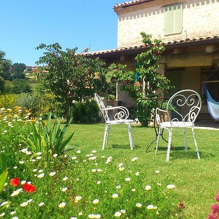 Poggio Dei Prugnoli Acomodação com café da manhã Tavoleto Exterior foto