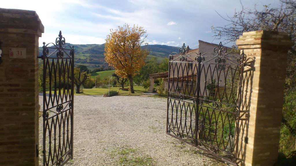 Poggio Dei Prugnoli Acomodação com café da manhã Tavoleto Exterior foto